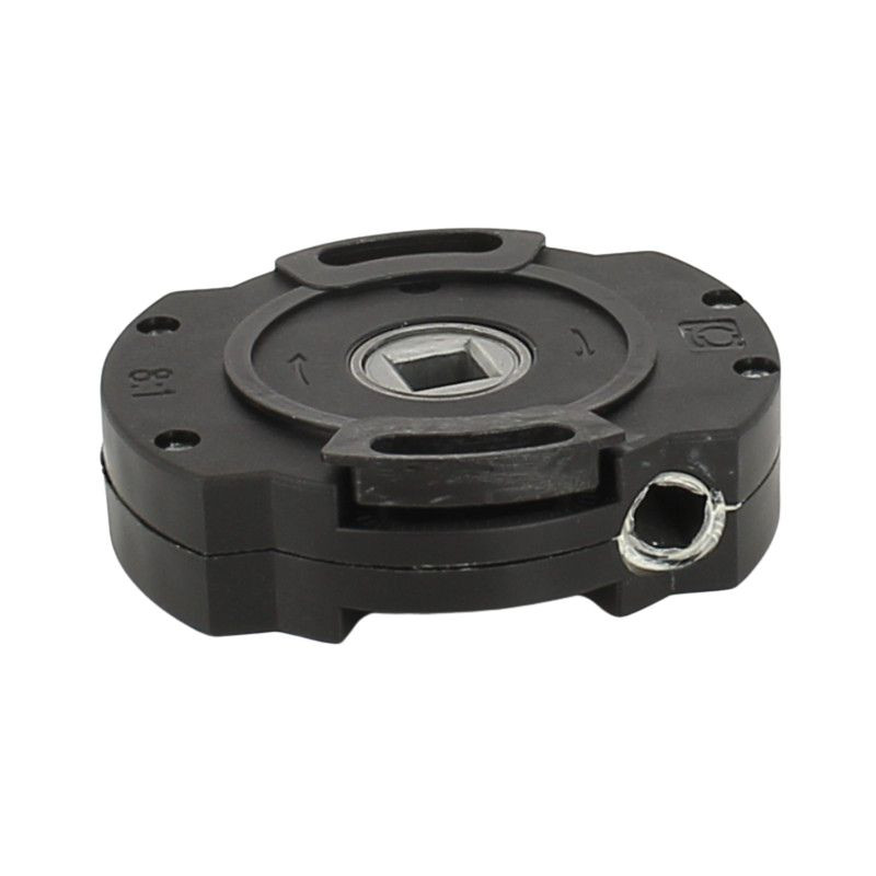 Treuil en plastique noir pour volet roulant – Entrée carré 8 mm – Sortie carré 10 mm femelle – Réduction 1/8 Treuil en plastique noir pour volet roulant – Entrée carré 8 mm – Sortie carré 10 mm femelle – Réduction 1/8